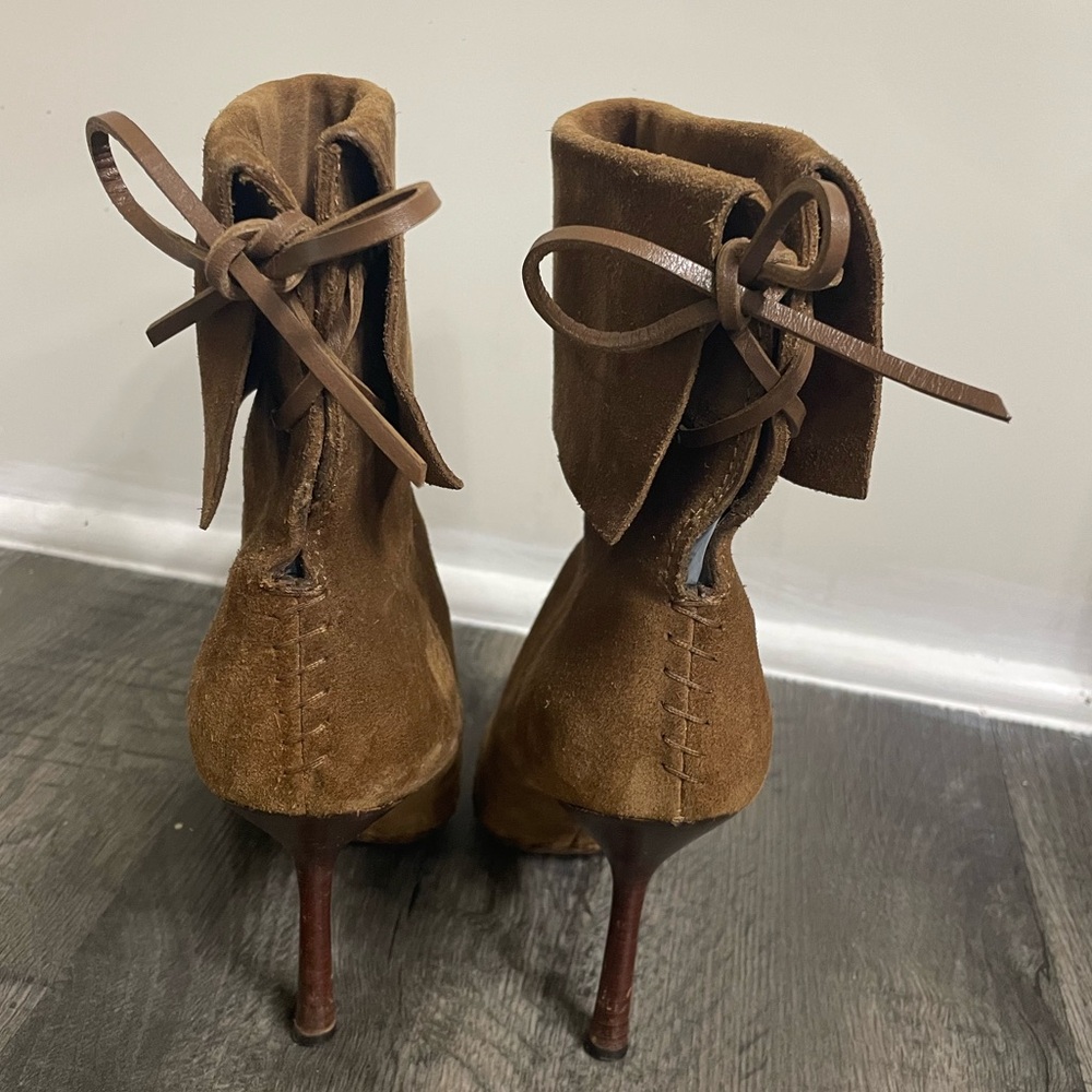 Gucci Camel Suede Whipstitch Boots - Picture 9 of 10